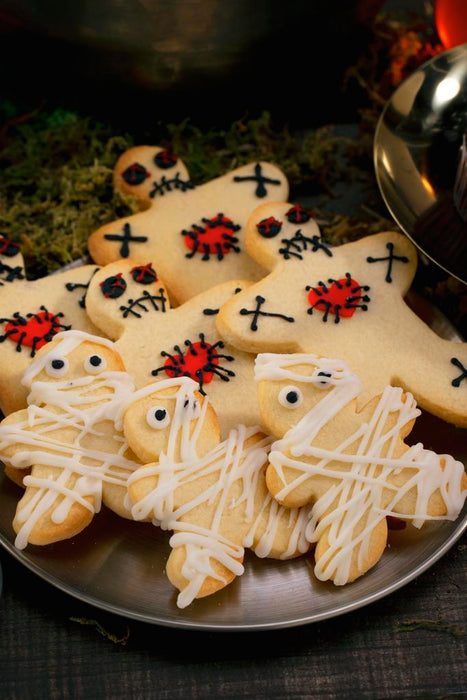 O-SPOOKY RECIPES: Maple White Chocolate Shortbread Cookies